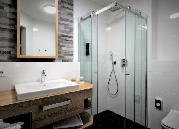 Privat & Boutique Hotel Plauer See Fuenfseen Buitenkant foto